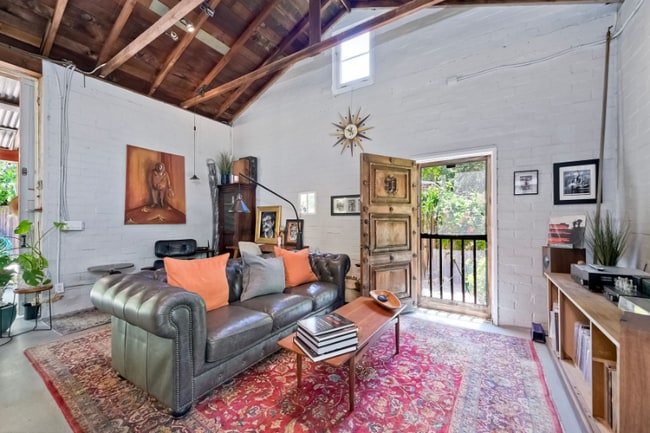 Building Photo - 20402 Elfin Forest Rd