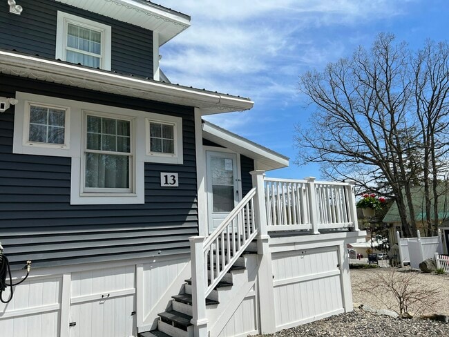 Foto del edificio - 54 Center St