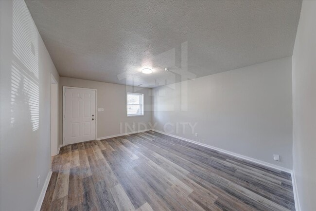 Foto del edificio - 205 N Manngrove Ln
