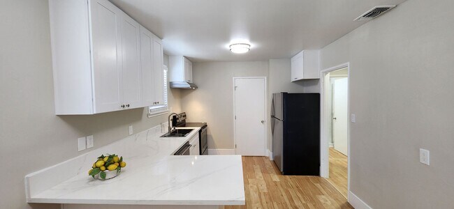 Building Photo - 2017 30th St