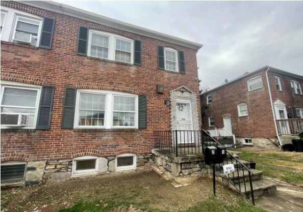 Building Photo - 2827 Clearview Ave