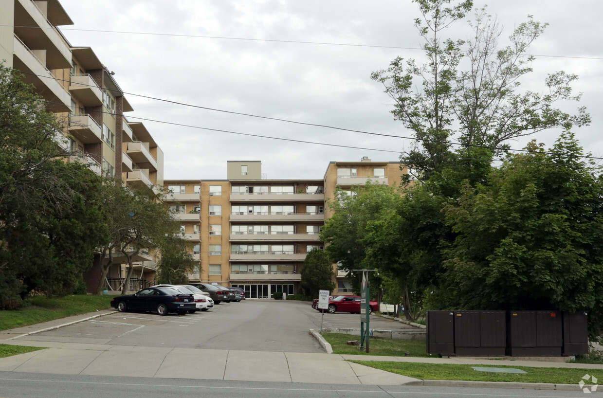 Primary Photo - Saxony Apartments