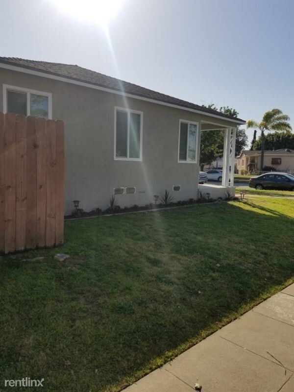 Building Photo - 3 br, 2 bath House - 2101 Easton St.