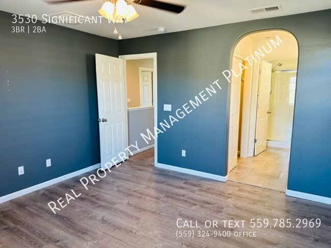 Building Photo - $2,150 Barstow & DeWolf, 3 Beds - Signific...