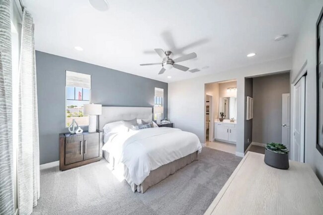 Foto del edificio - 3771 N 99th Dr