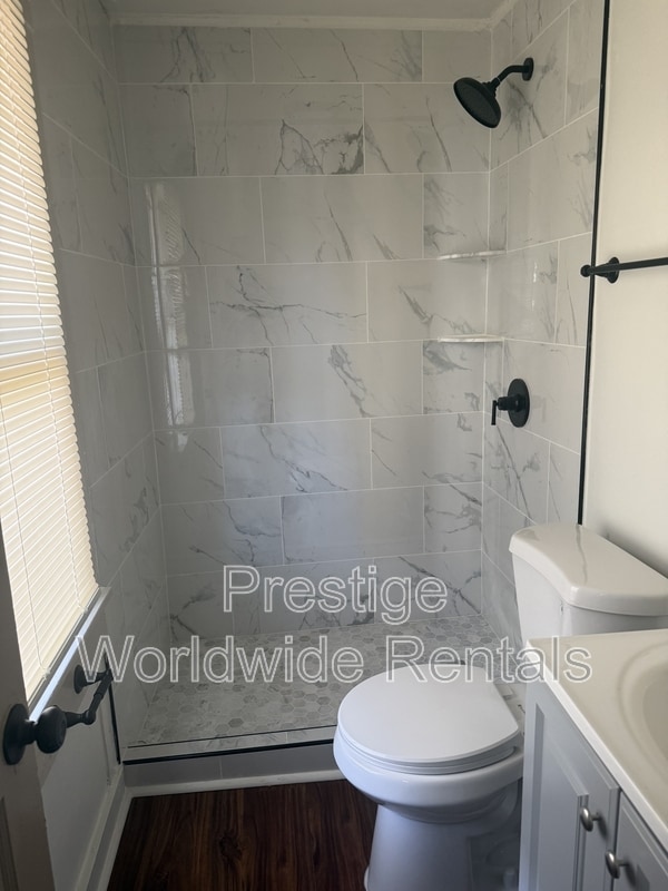 Building Photo - 1041 29th St