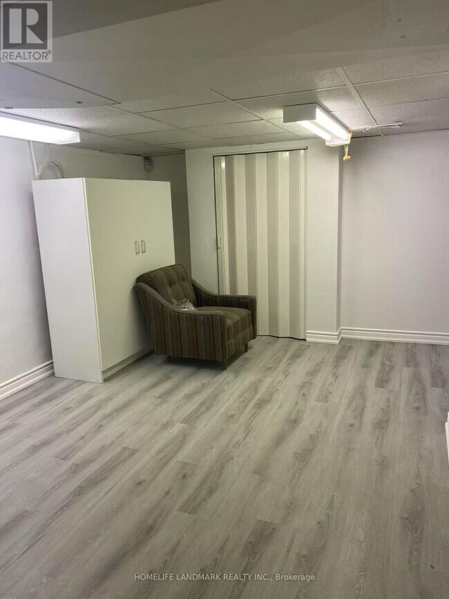 Photo du bâtiment - 1067 Dovercourt Rd