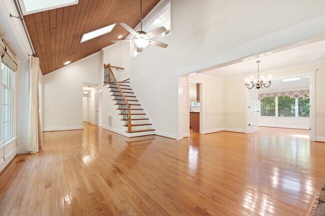 Building Photo - Breathtaking Classic Estate in Falls of New Hope