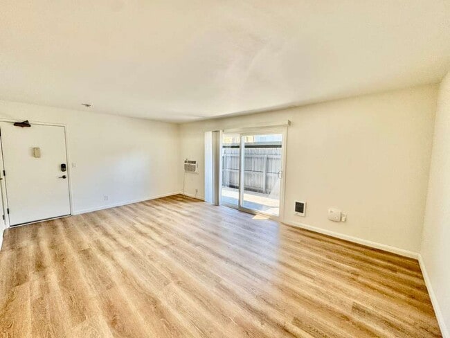 Building Photo - 495 Ignacio Blvd