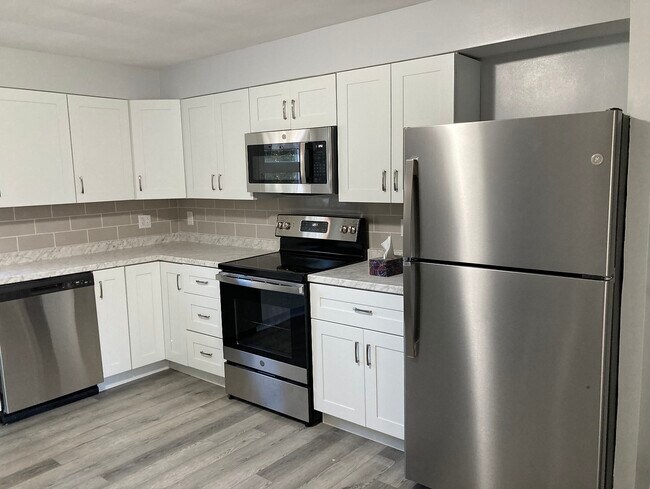 Building Photo - 604 Nowlan Rd