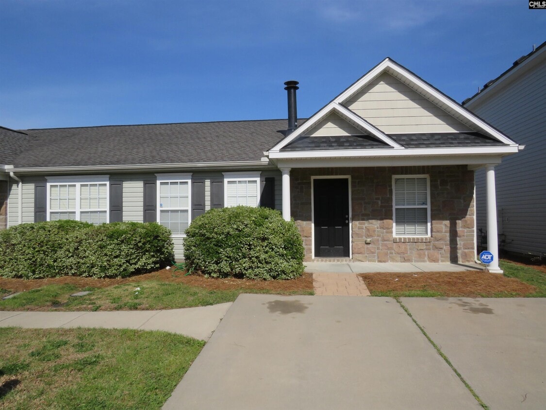 Primary Photo - 208 Dawsons Park Dr