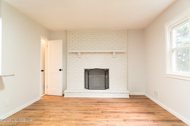 Foto del edificio - 2702 Ballad Blvd