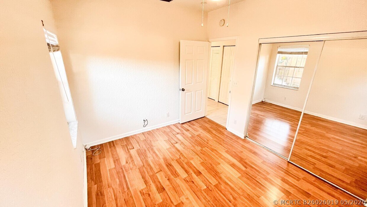 Foto del edificio - 1440 Hawthorne Pl