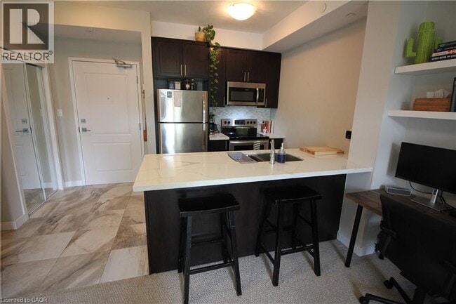 Building Photo - 101 Shoreview Pl