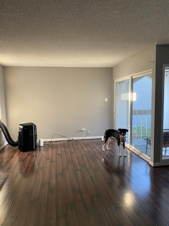 Building Photo - 3307 S Monaco St Pkwy