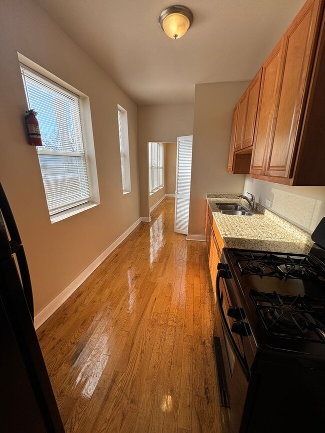 Foto del edificio - 6507 S Ingleside Ave