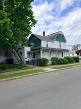 Building Photo - 499 6th Ave