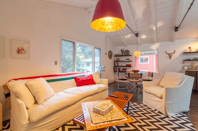 Foto del edificio - 14993 Merry Ln