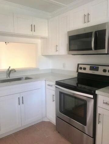 Building Photo - 6796 Palmetto Cir S