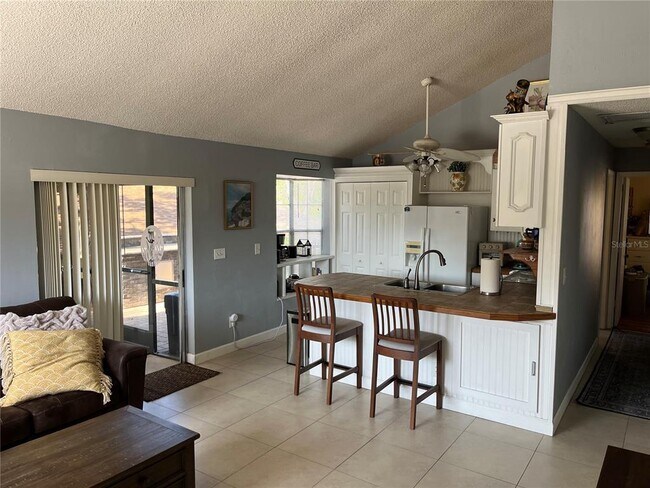 Foto del edificio - 3731 Cheltenham Dr