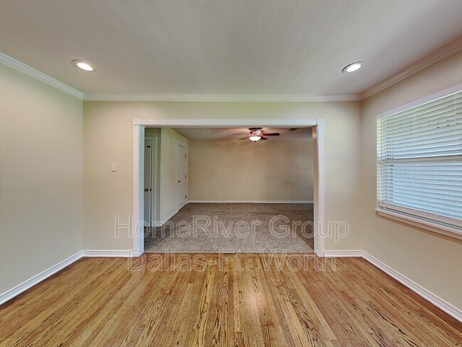Building Photo - 8546 Stillwater Dr