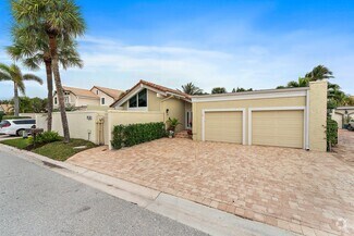 Building Photo - 108 E Tarpon Ln