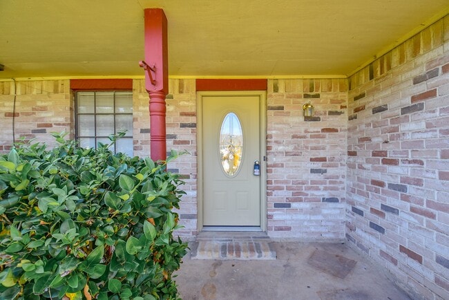 Foto del edificio - 2514 Lance Ln