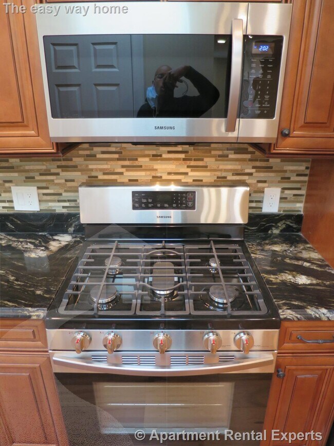 Foto del edificio - 136 Inman St