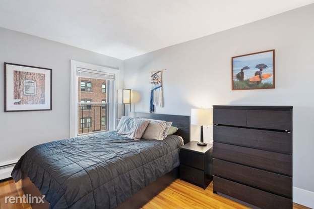 Building Photo - 1 br, 1 bath Condo - 922 Beacon St Apt 44