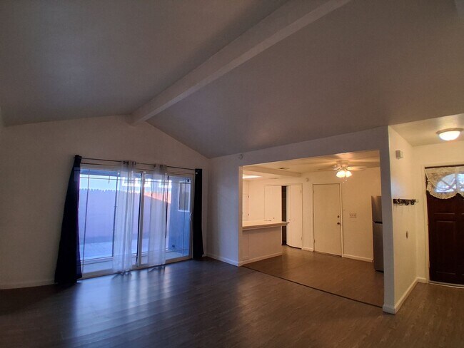 Foto del edificio - Thistlewood3505/3507