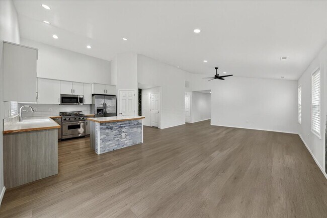 Foto del edificio - 878 W Jasper St