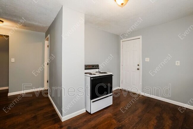 Foto del edificio - 1456 W 85th St