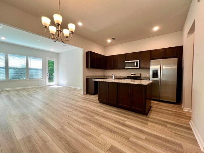 Foto del edificio - 4008 Flatiron Dr