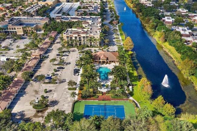 Foto del edificio - 4903 Midtown Ln