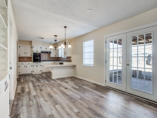 Foto del edificio - 420 Vicki Pl