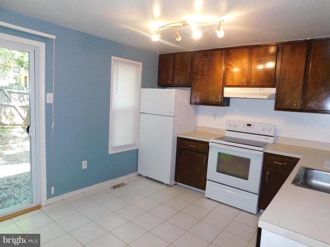 Foto del edificio - 10721 Lester St