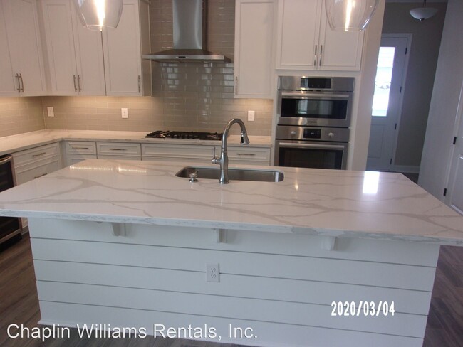 Foto del edificio - 3 br, 2.5 bath House - 120 S. 2nd St.