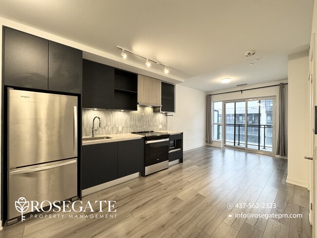 Photo du bâtiment - Modern 1-Bedroom Condo with Balcony & Walk-In Closet in Oakville
