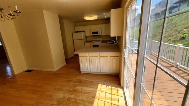 dining and deck - 236 Donna Ave