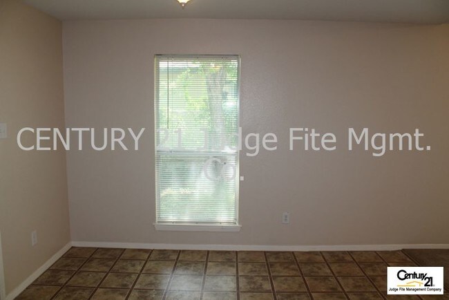 Building Photo - 1307 Nolte Dr