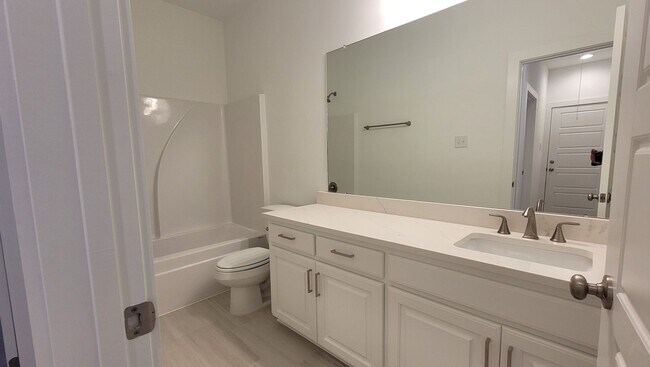 Foto del edificio - Brand new home in Juban Gardens!
