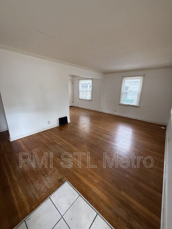 Building Photo - 1241 Avant Dr