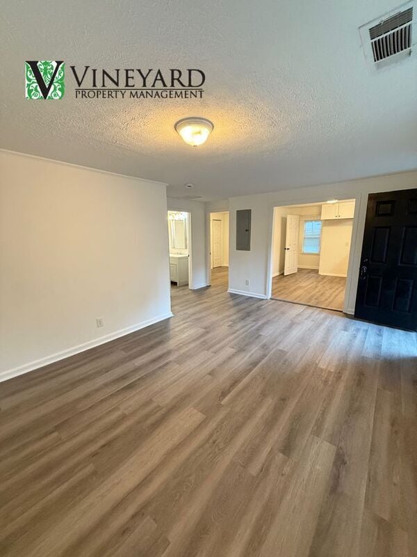 Foto del edificio - 266 Pine Crest Dr