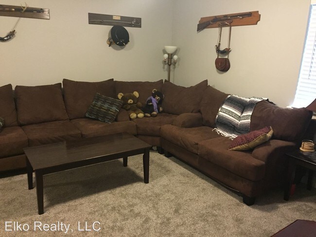 Building Photo - 4 br, 3.5 bath House - 2440 Khoury Lane