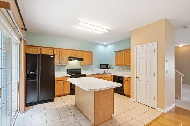 Building Photo - 3110 Summerfield Ridge Ln