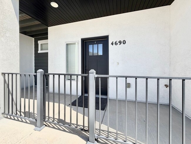 Photo - 3 Bed + 2.5 Bath Townhome w/ Garage & Storage Near Jordan Landing