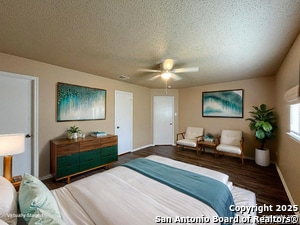 Foto del edificio - 6847 Canary Meadow Dr