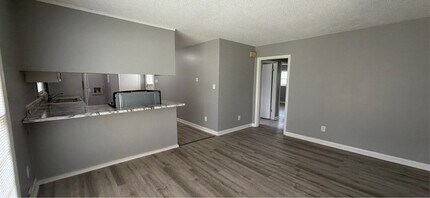 Building Photo - 2719 Clayton Dr NW