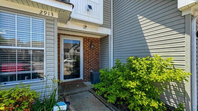 Foto del edificio - 2913 Saville Garden Way