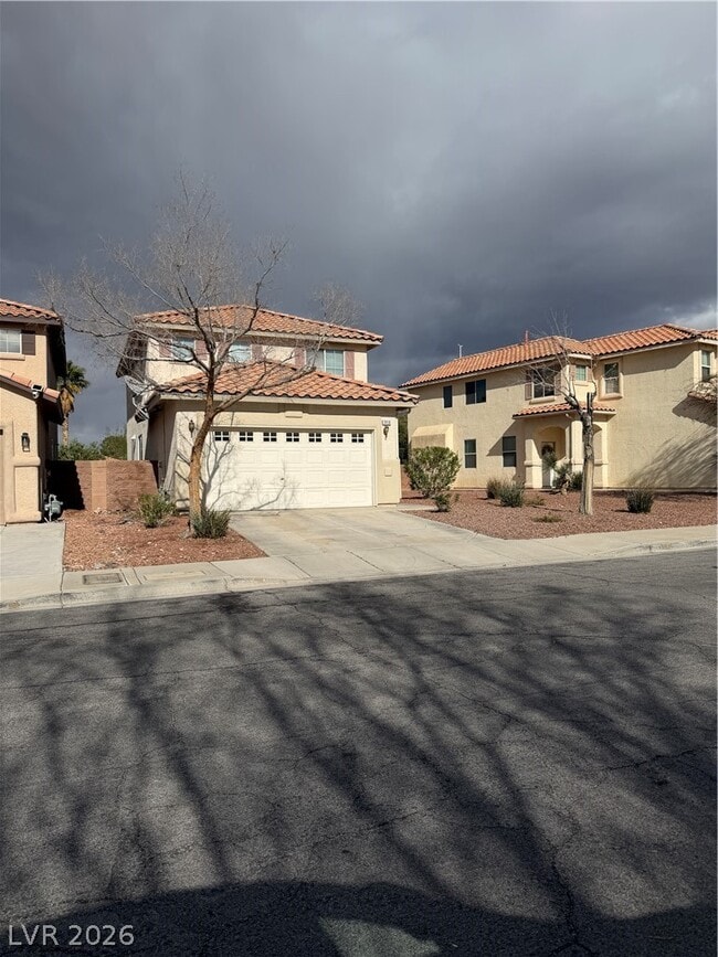 Building Photo - 2418 Predera Ave